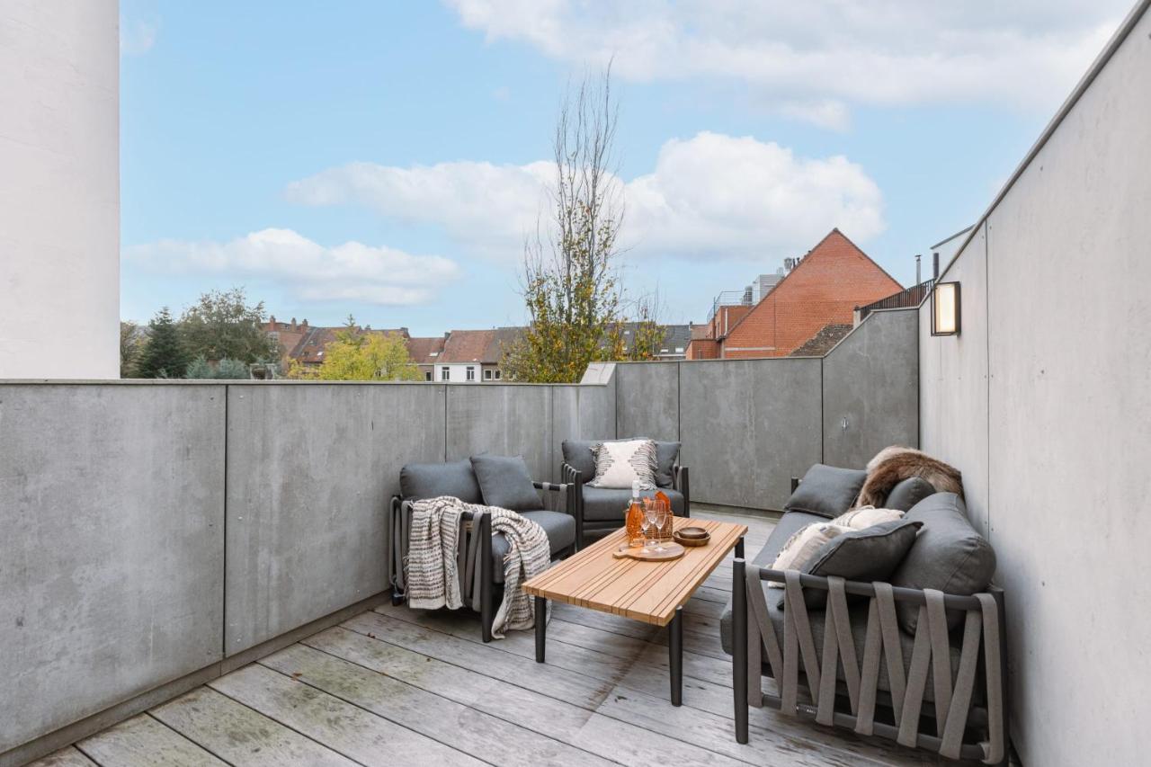Beautiful Luxurious Mansion With Several Terraces Arrondissement di Courtrai Esterno foto