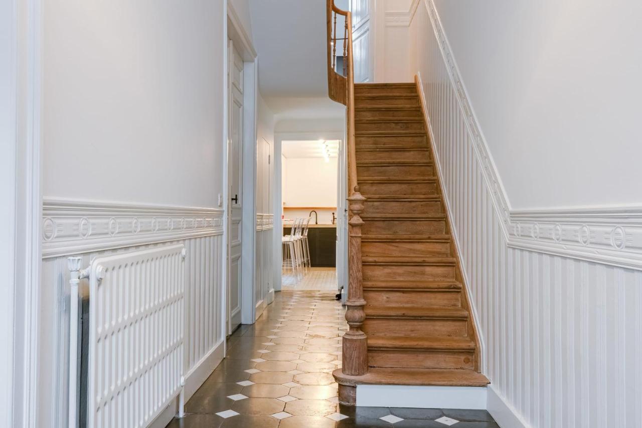 Beautiful Luxurious Mansion With Several Terraces Arrondissement di Courtrai Esterno foto