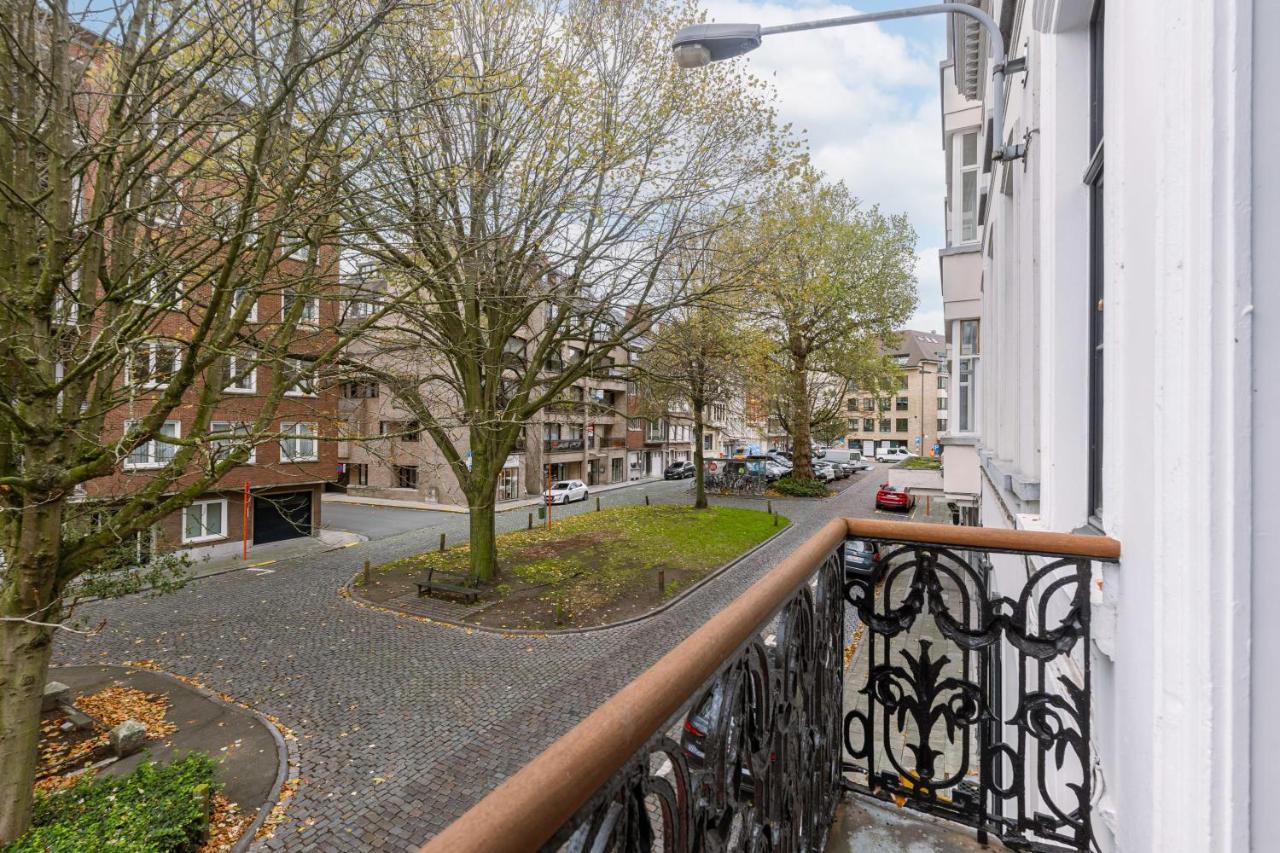 Beautiful Luxurious Mansion With Several Terraces Arrondissement di Courtrai Esterno foto
