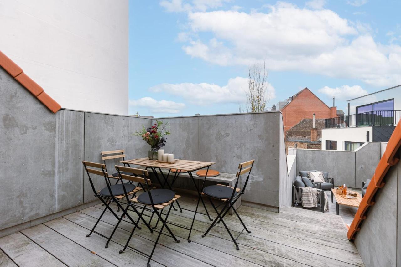 Beautiful Luxurious Mansion With Several Terraces Arrondissement di Courtrai Esterno foto