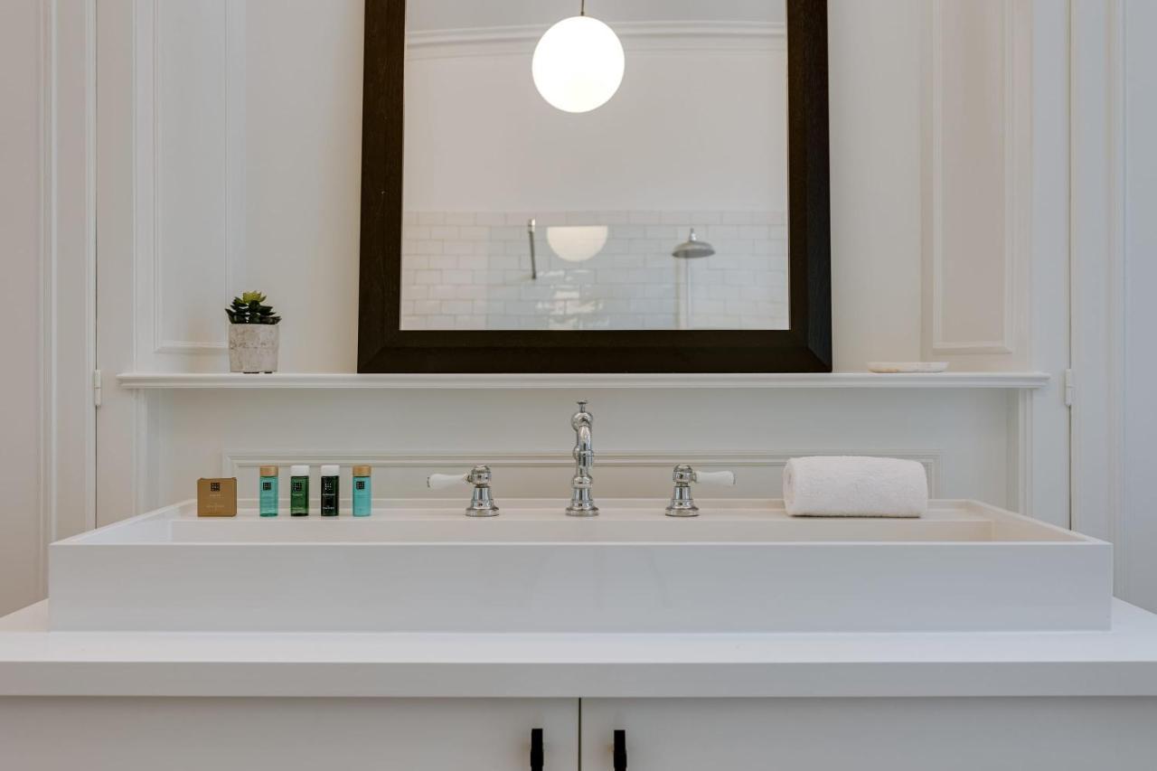 Beautiful Luxurious Mansion With Several Terraces Arrondissement di Courtrai Esterno foto